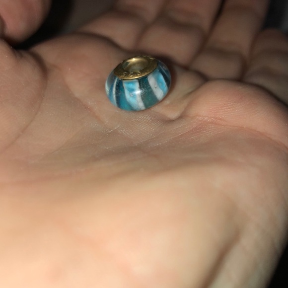 2 PANDORA CHARMS - Picture 4 of 5